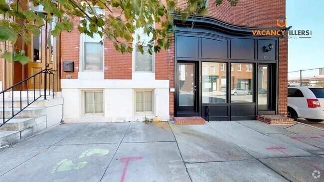 Building Photo - 17 E 21st St