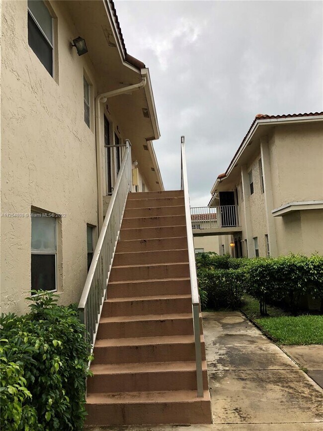 Building Photo - 3286 Coral Ridge Dr