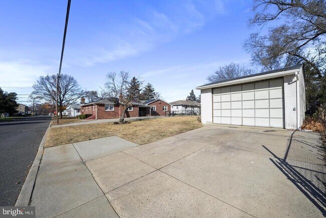 Foto del edificio - 8402 Holman Ave