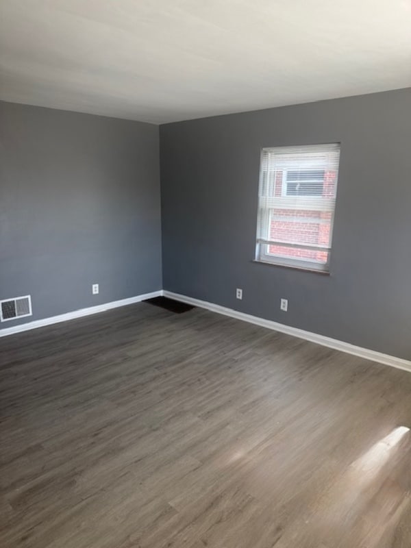 Foto del edificio - 4036 Homelawn Ave