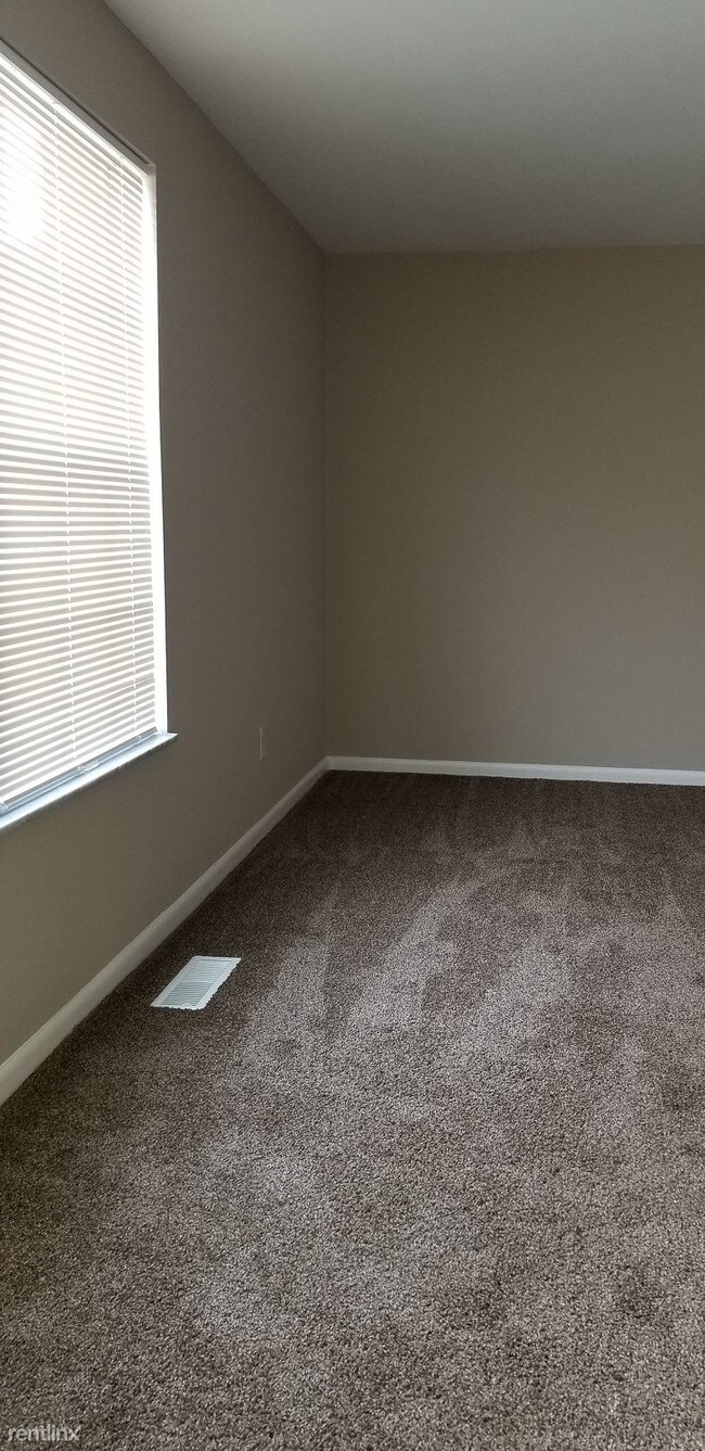 Building Photo - 2 br, 2 bath  - 7660 Downing St