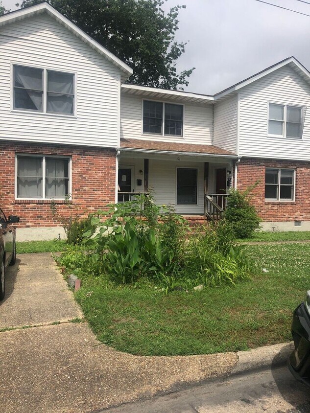 Foto principal - 101 Dooley Street #A-C