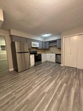 Building Photo - 4136 Enden Ln