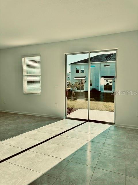Building Photo - 2584 Runners Cir