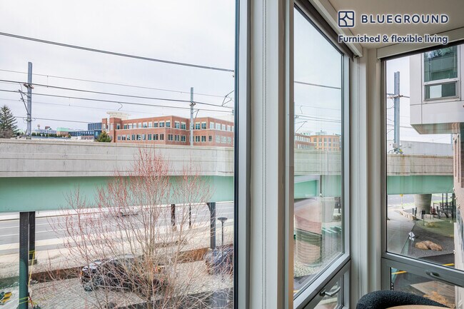 Building Photo - 5 Glassworks Ave