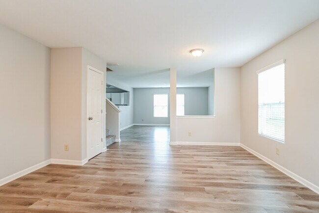 Foto del edificio - 13921 Lawrence Farm Ln