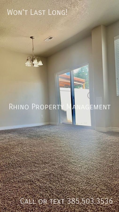 Building Photo - 3809 S Clare Dr