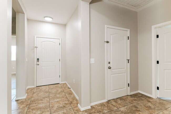 Foto del edificio - 4786 E Desert Thorn Dr