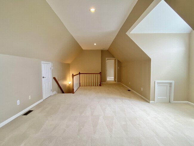 Building Photo - 209 Tooweka Trce