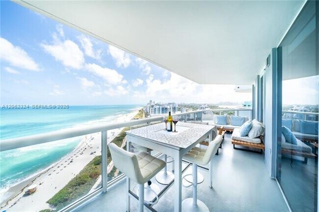Foto del edificio - 6301 Collins Ave