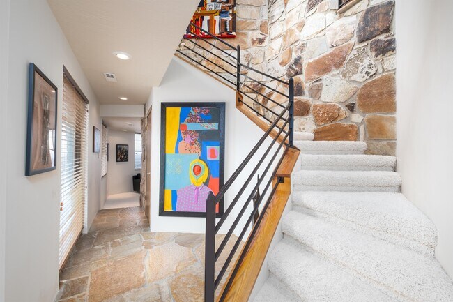 Building Photo - 4835 S Fortuna Way