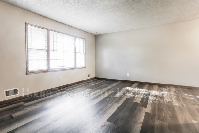 Foto del edificio - 4221 S Union Ave