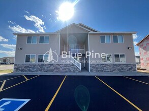 Building Photo - 3565 E Gample Ave