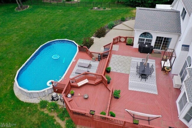 Foto del edificio - 8054 Sandstone Dr