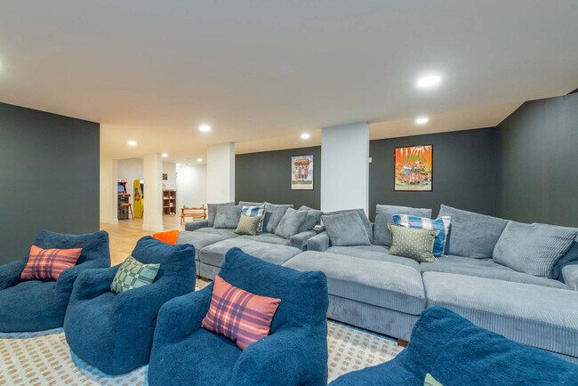 Foto del edificio - 41 Little Forest Dr