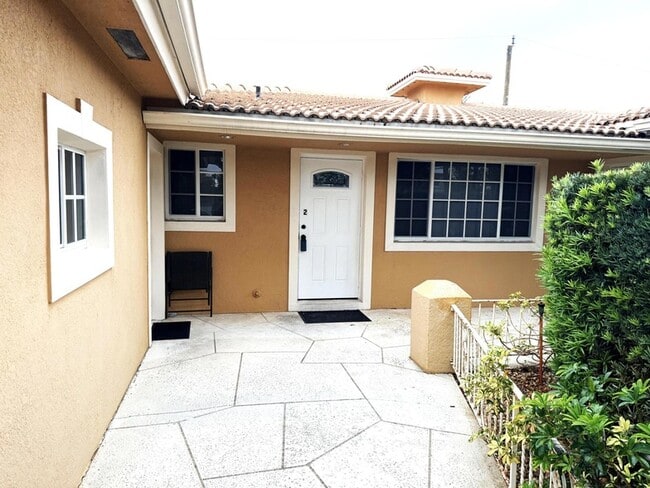 Foto del edificio - 551 SE 15th St