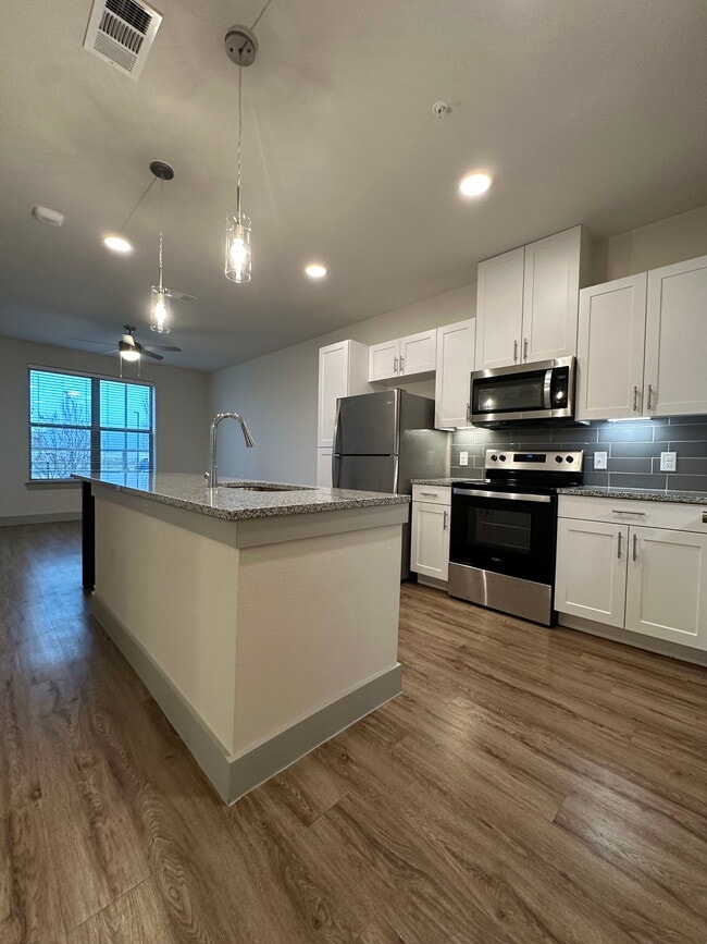 Photo - 14151 Beltmill Pkwy Apartment