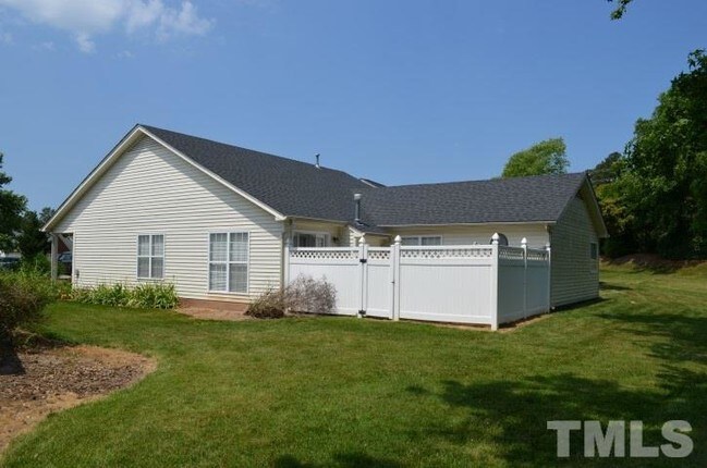Building Photo - 114 Rama Ct