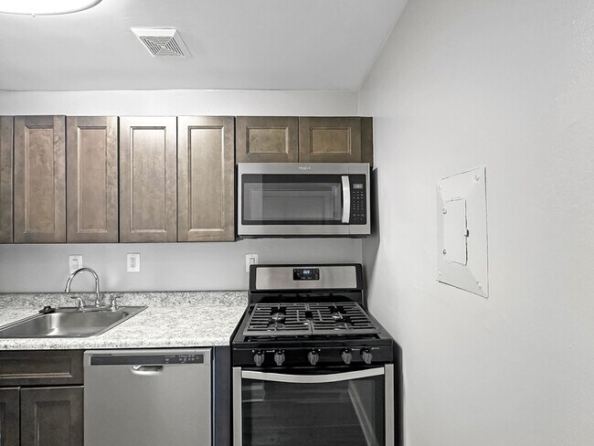 Building Photo - 7924 Allard Ct