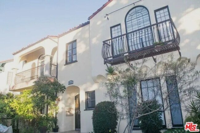 Foto del edificio - 942 S Mansfield Ave