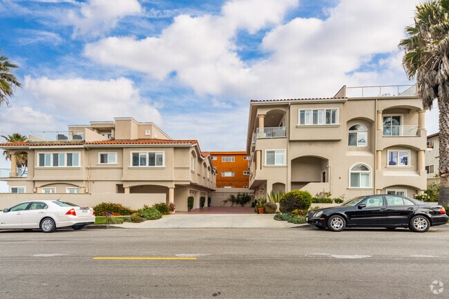 Exterior - 1208 Esplanade
