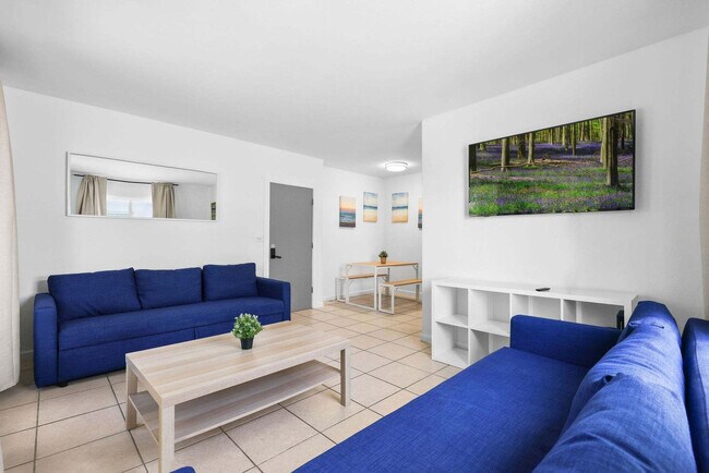 Building Photo - 7340 Harding Ave