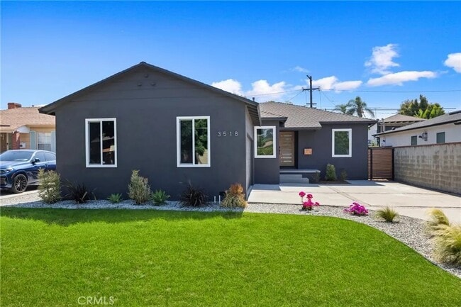 Building Photo - 3518 S Burnside Ave