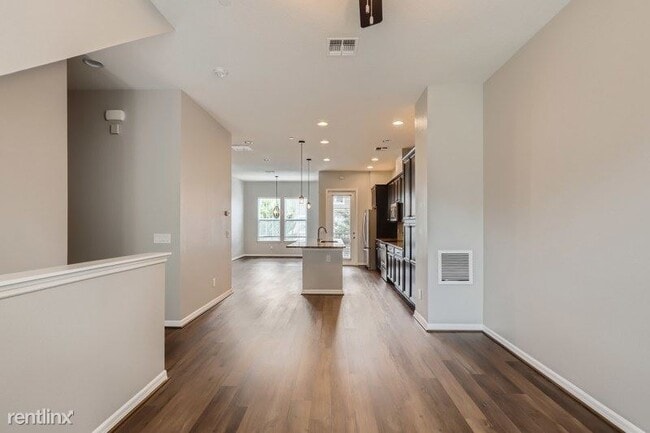 Building Photo - 3 br, 3.5 bath House - 836 Luarca Ln UNIT