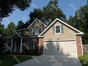 Building Photo - 202 Marlboro Way