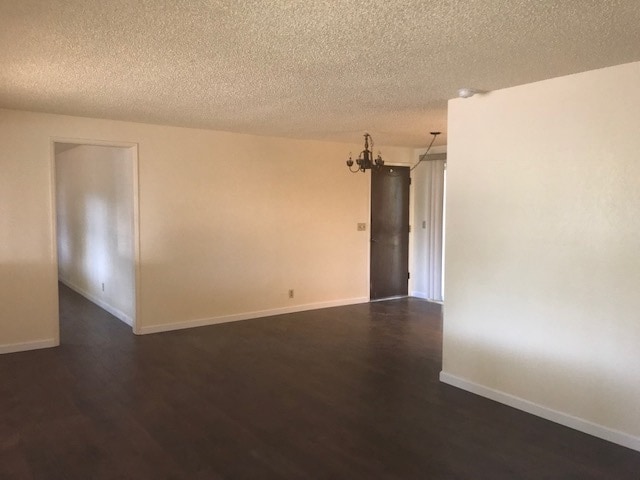 Building Photo - Large, three bedroom Central Point ranch h...