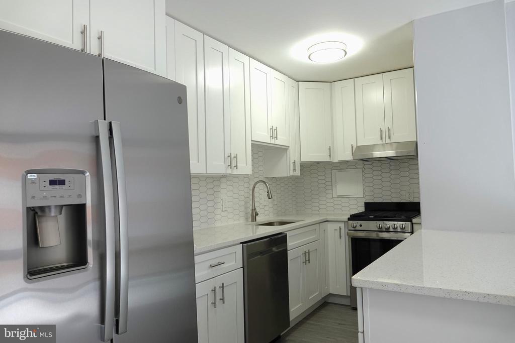 Primary Photo - 950 25th St NW