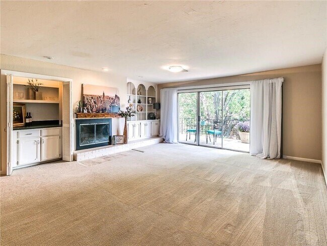 Foto del edificio - 1533 Glenbrook Dr