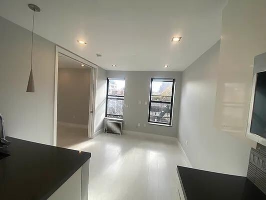 Building Photo - 141 Ridge St