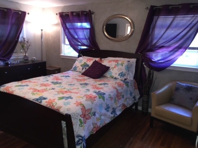 Bedroom 1 - 77 Woods Ave
