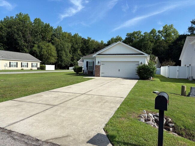 Foto del edificio - 292 Clearwater Dr