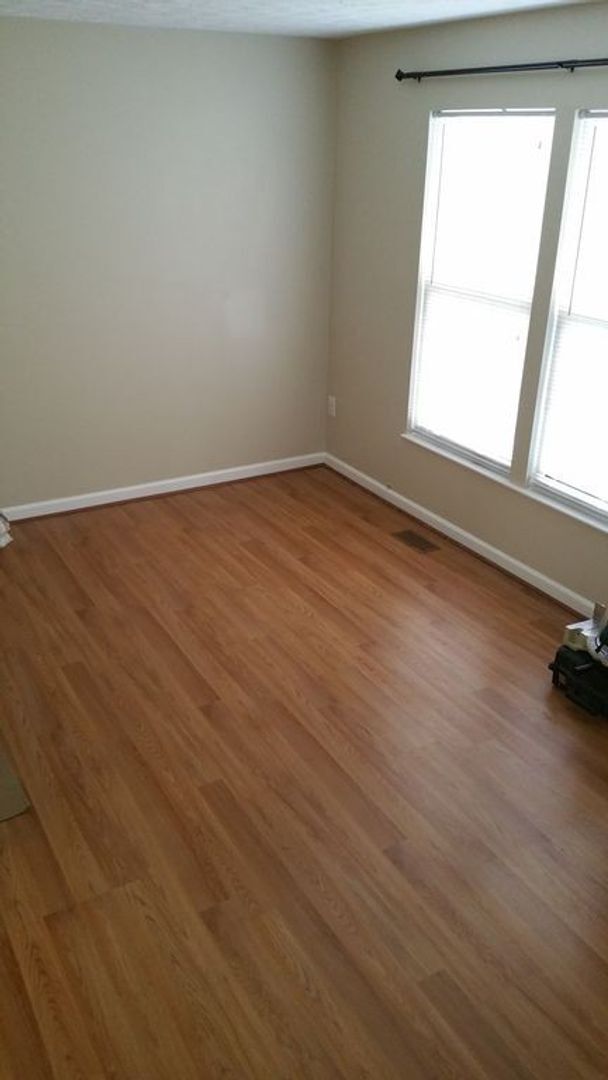 Foto del edificio - Spacious 3BR Townhouse in Sought-After Constant Friendship – Minutes to Everything!