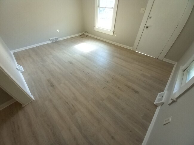 Foto del edificio - 1112 Pollock Ave