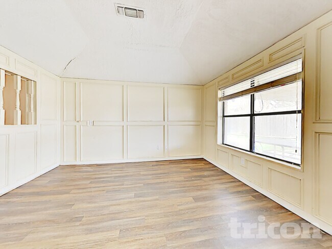 Foto del edificio - 7331 Millbrae Ln