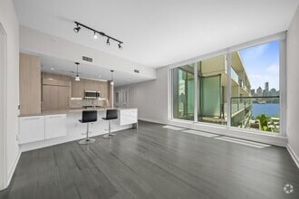 Building Photo - 1200 Ave at Port Imperial
