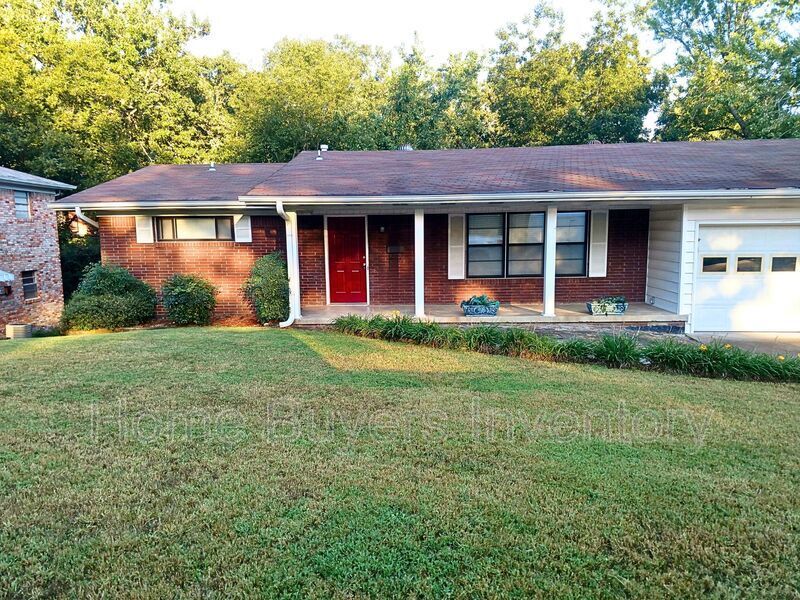 Primary Photo - 5004 N Vine St