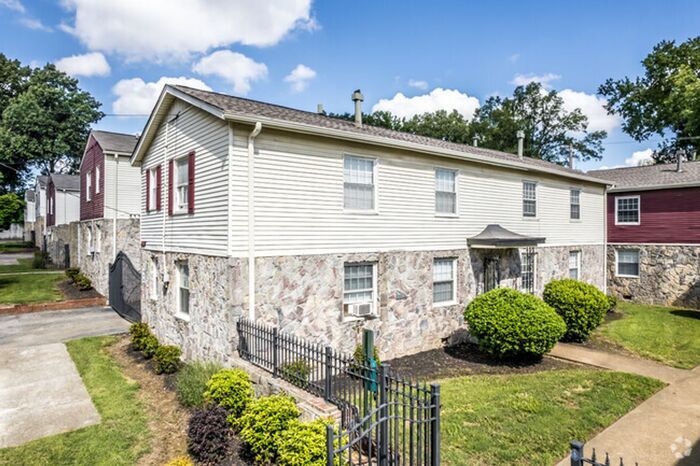 Foto principal - Fall Into Savings at Village Square