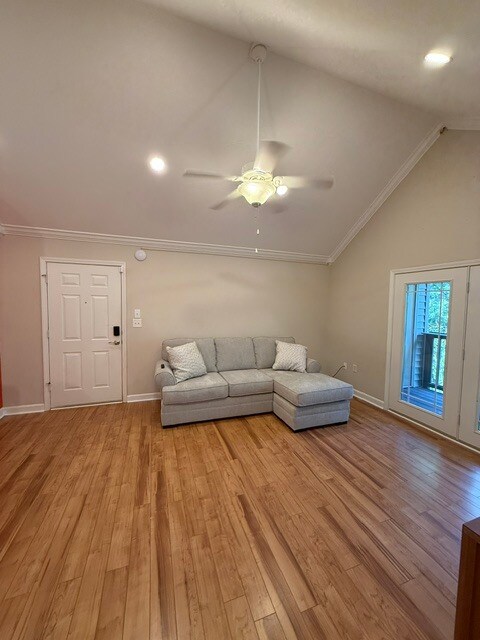 Building Photo - 433 Harts Cove Way