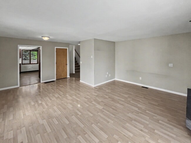 Building Photo - 3114 W 34th Ave