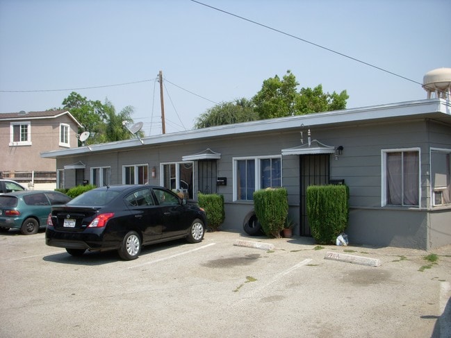 Building Photo - 9711-9717 Salt Lake Ave