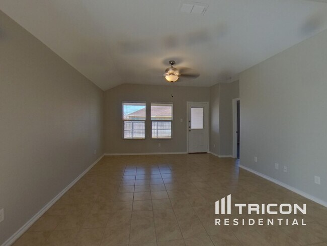 Building Photo - 1104 Autumnwood Drive Azle TX