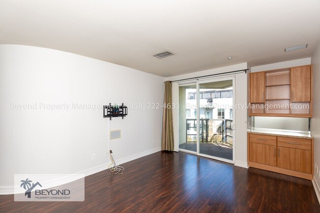 Foto del edificio - ***HEART OF EAST VILLAGE! STUNNING 2BEDS 2...