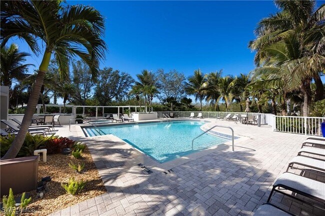 Foto del edificio - 6825 Grenadier Blvd