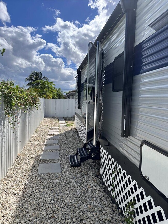 Foto del edificio - 11545 SW 215th St