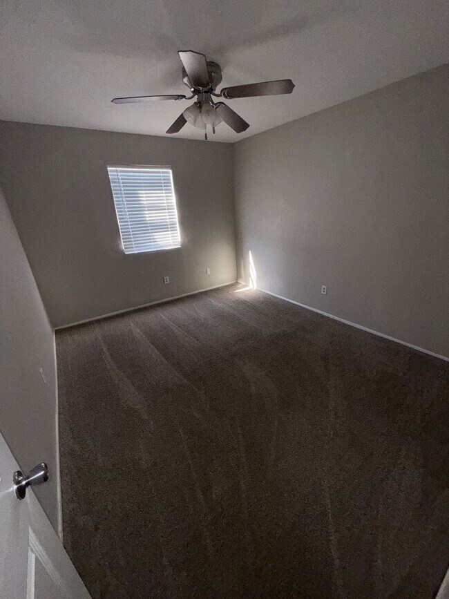 Building Photo - 3208 Salisbury Ave