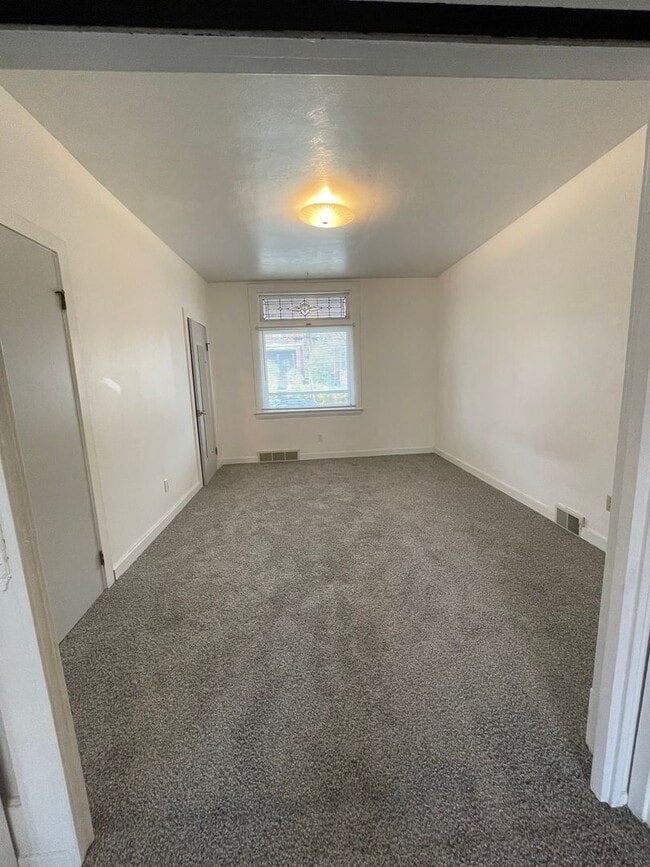 Photo - 130 S Bryant Ave Apartment